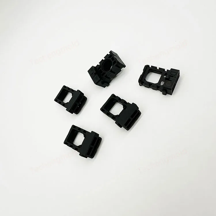 特诚科技PEI精密注塑件实拍 4
